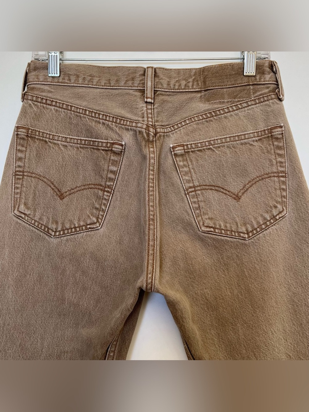 (´༎ຶ༎ຶ)(´༎ຶ༎ຶ)
Levis 501 Light Brown Latte Brown Jeans - Picture 1 of 10